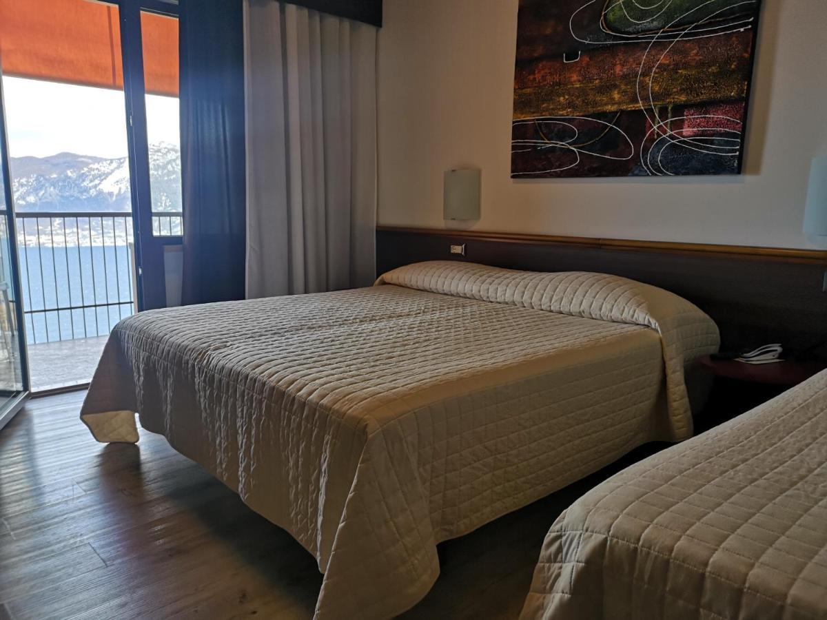 Hotel San Zeno Сан-Дзено-ди-Монтанья Экстерьер фото