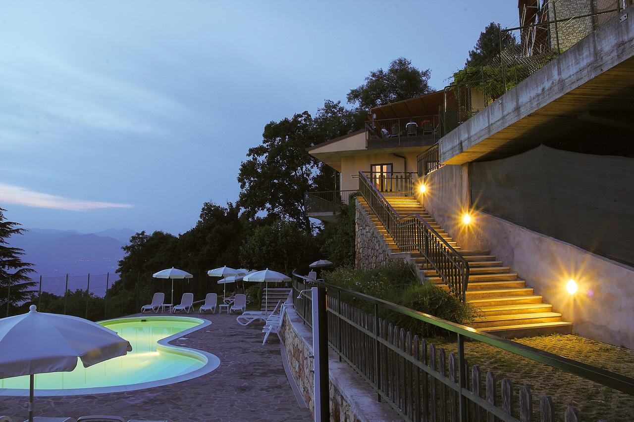 Hotel San Zeno Сан-Дзено-ди-Монтанья Экстерьер фото